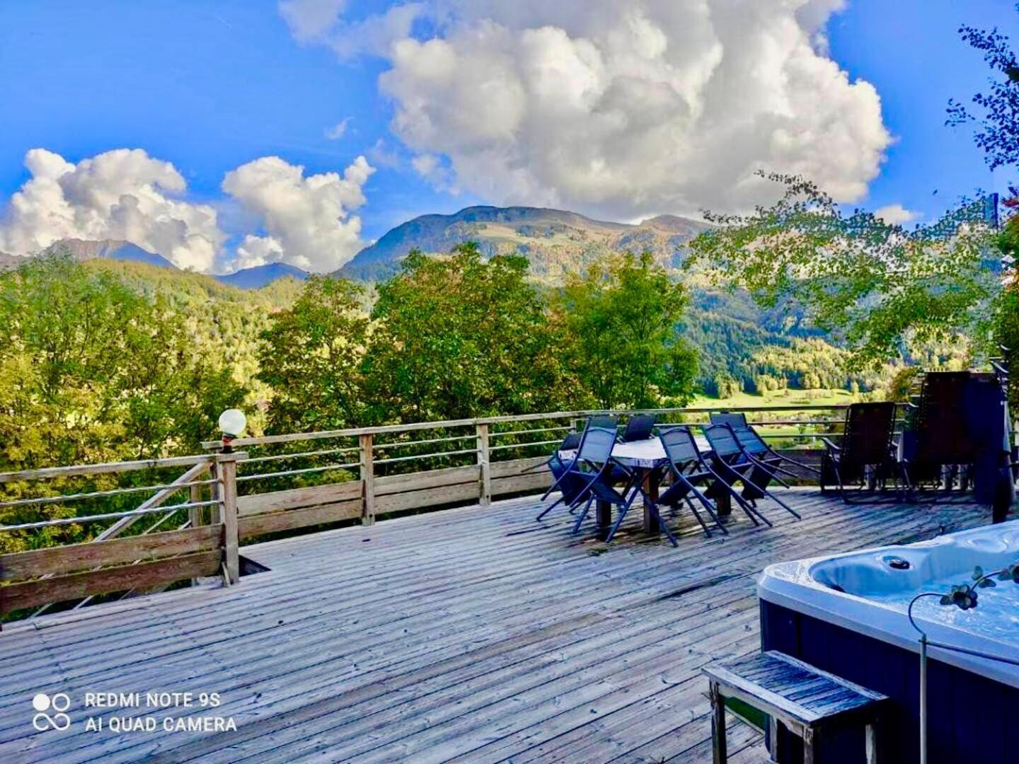 Charming Family Chalet For 8 People, With Private Hot Tub Les Clefs Exterior foto