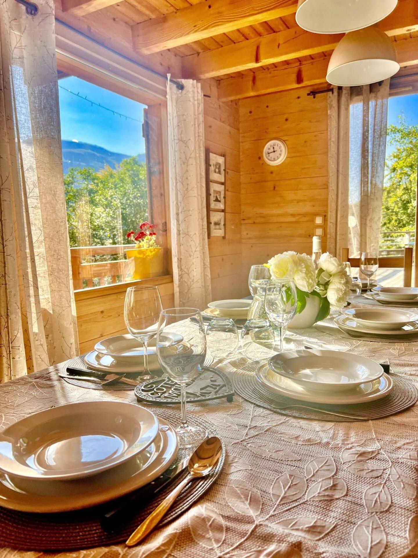 Charming Family Chalet For 8 People, With Private Hot Tub Les Clefs Exterior foto